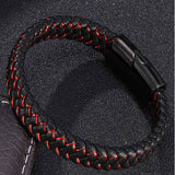 Bracelet homme élégant et vintage en cuir et d'un segment en acier 316 L qui accentue parfaitement le style du bracelet .